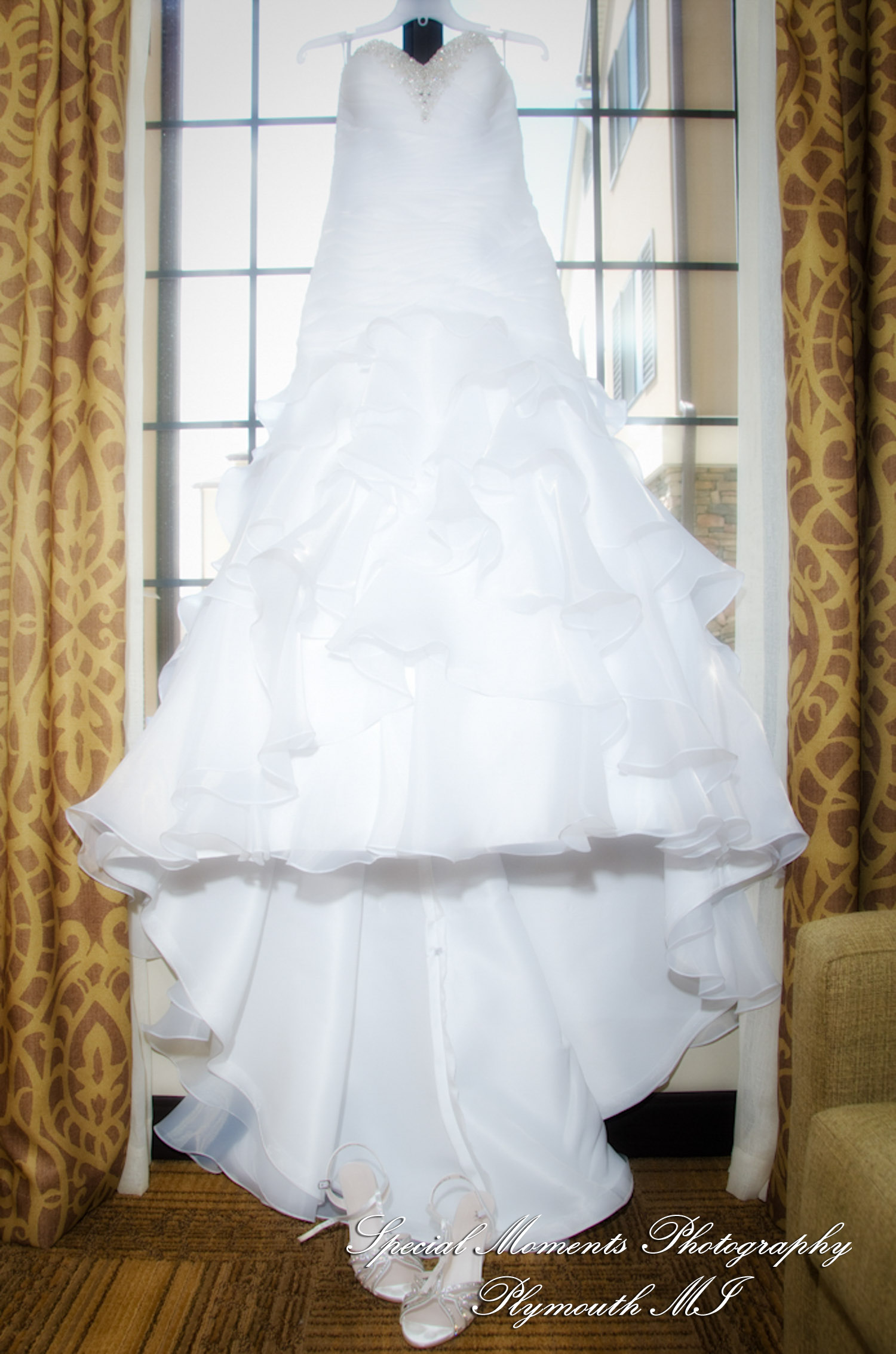 Rachael & Christopher at Warren Valley Golf Club Dearborn Heights MI wedding photography