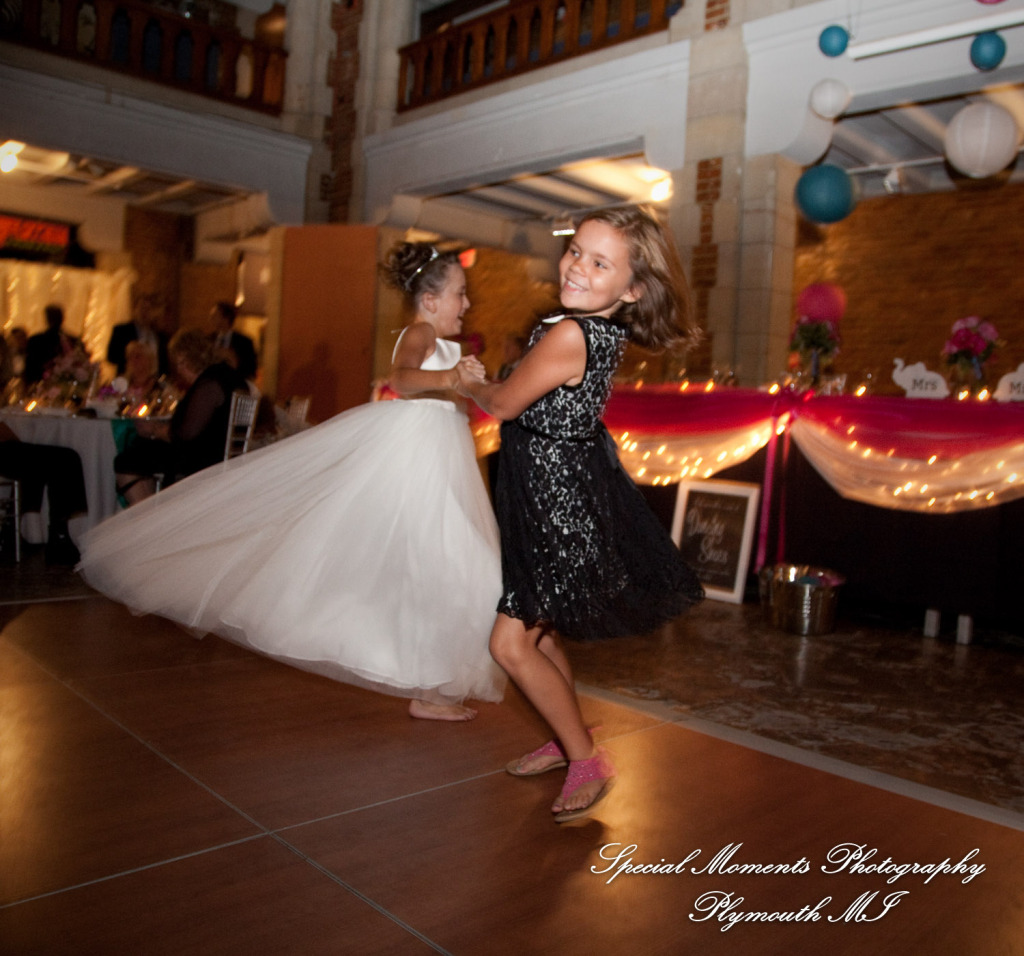 Candace & Paul at Toledo Zoo Toledo OH wedding photography