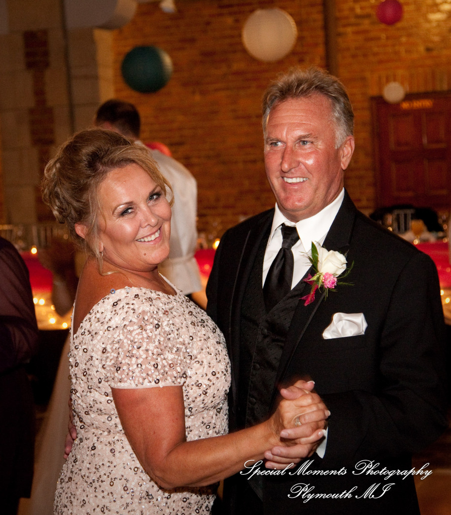 Candace & Paul at Toledo Zoo Toledo OH wedding photography