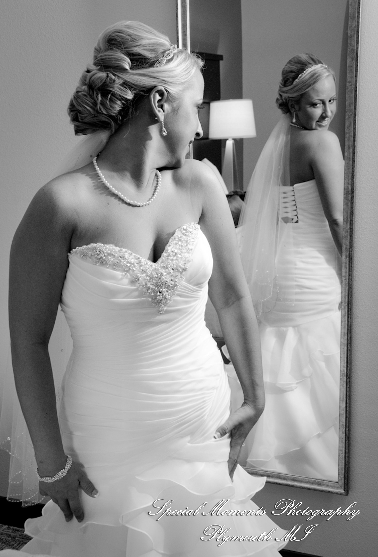 Rachael & Christopher at Warren Valley Golf Club Dearborn Heights MI wedding photography