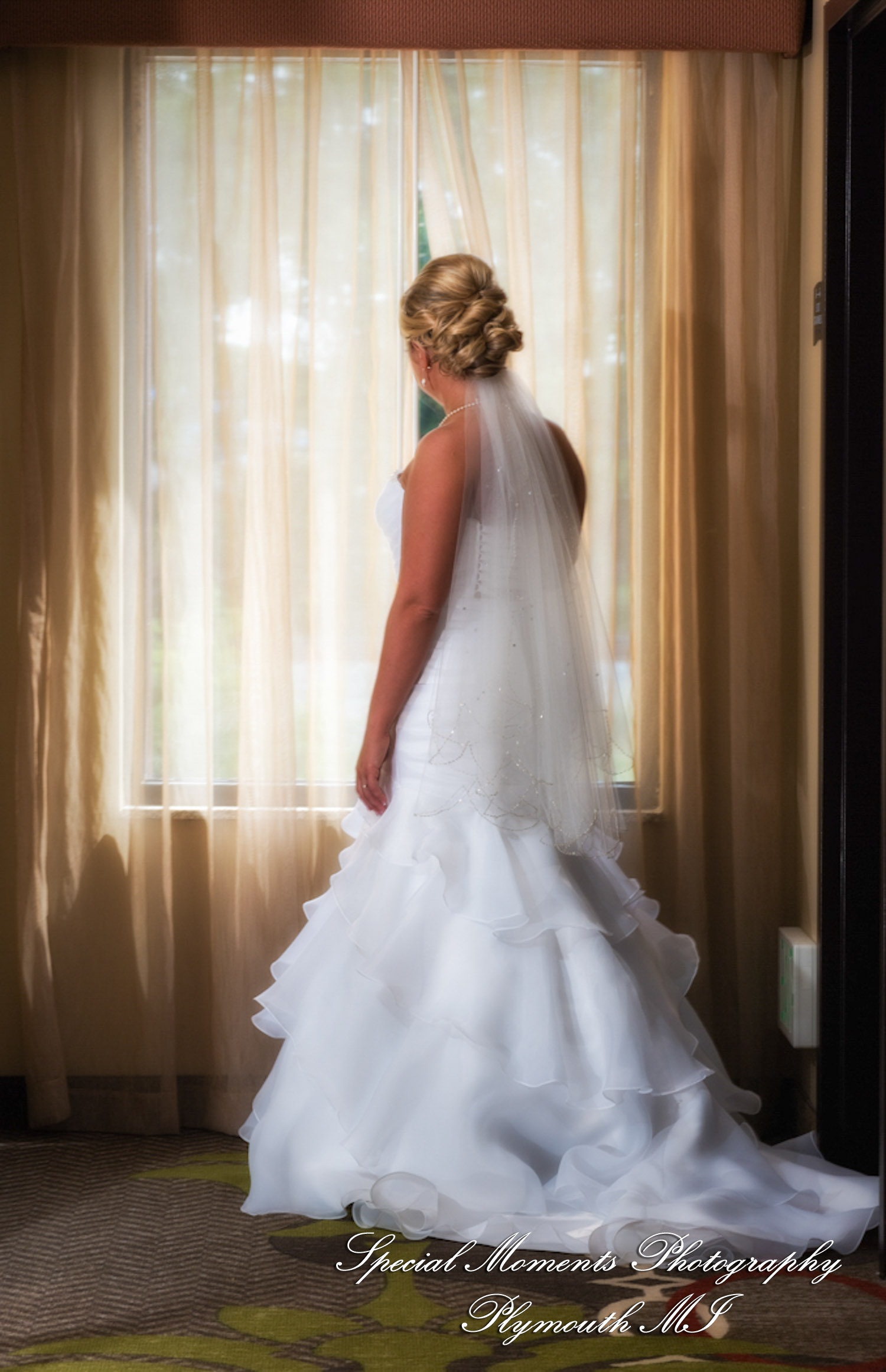 Rachael & Christopher at Warren Valley Golf Club Dearborn Heights MI wedding photography