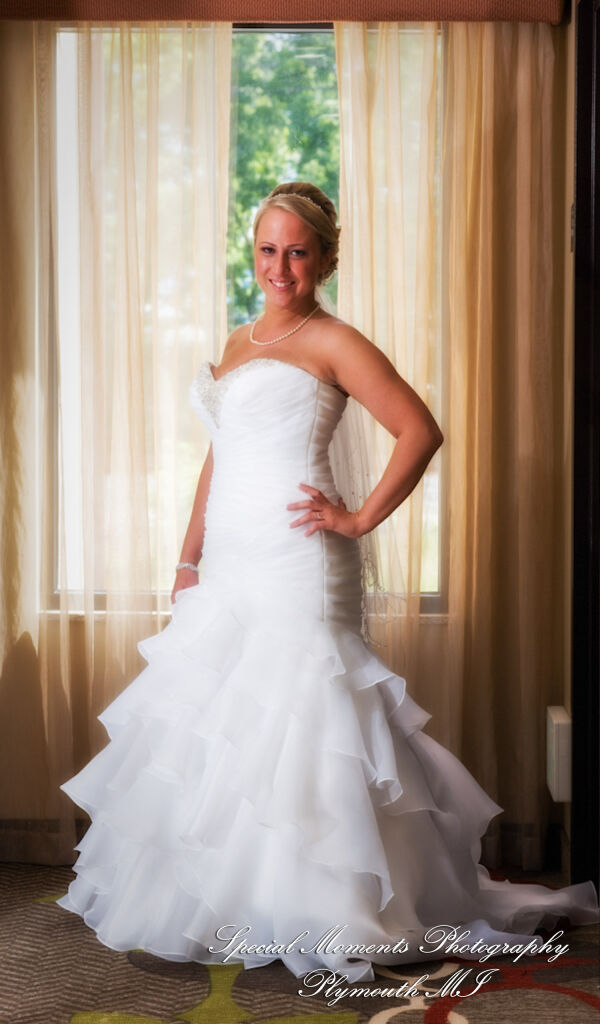 Rachael & Christopher at Warren Valley Golf Club Dearborn Heights MI wedding photography