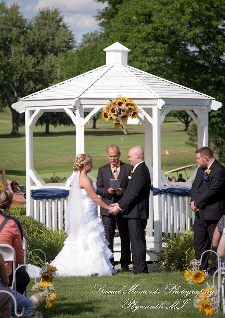 Rachael & Christopher at Warren Valley Golf Club Dearborn Heights MI wedding photography