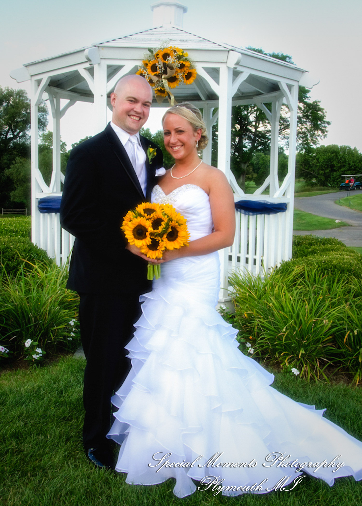 Rachael & Christopher at Warren Valley Golf Club Dearborn Heights MI wedding photography