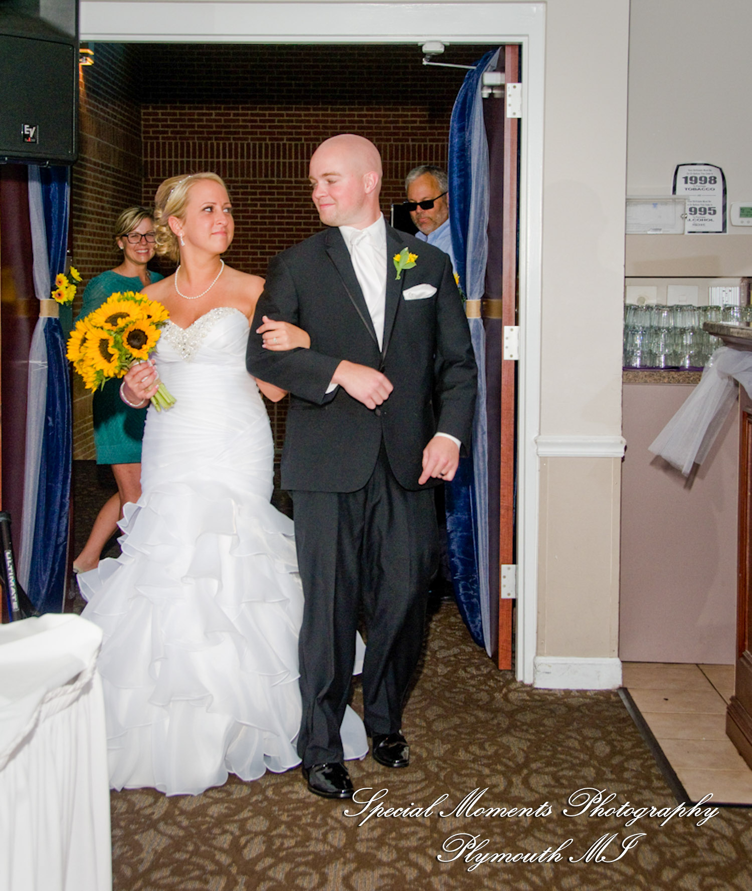 Rachael & Christopher at Warren Valley Golf Club Dearborn Heights MI wedding photography
