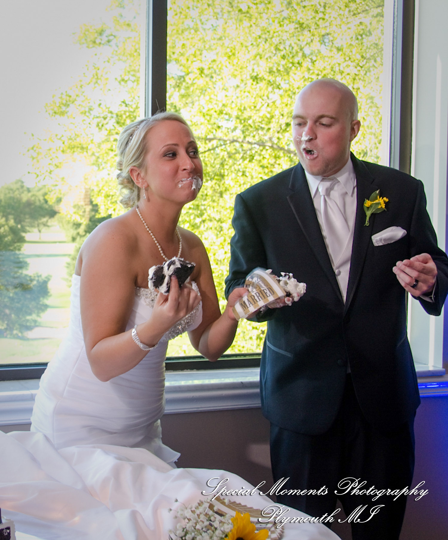 Rachael & Christopher at Warren Valley Golf Club Dearborn Heights MI wedding photography