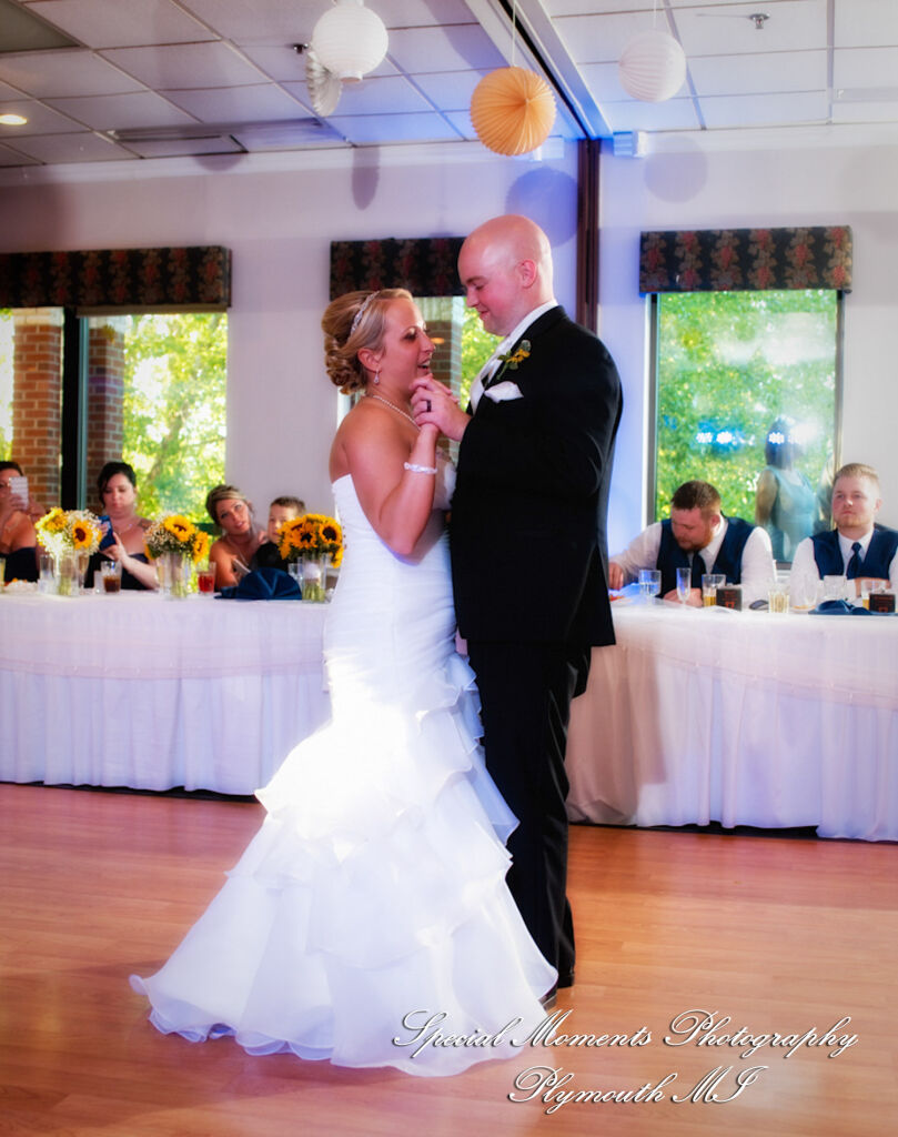 Rachael & Christopher at Warren Valley Golf Club Dearborn Heights MI wedding photography
