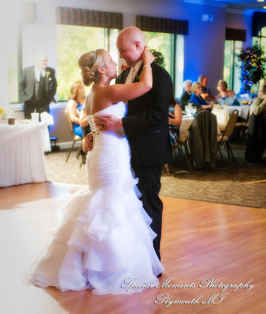 Rachael & Christopher at Warren Valley Golf Club Dearborn Heights MI wedding photography