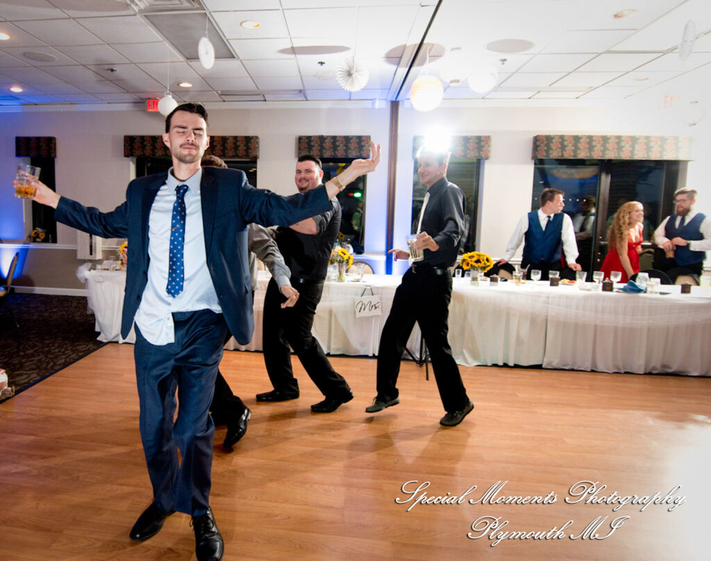 Rachael & Christopher at Warren Valley Golf Club Dearborn Heights MI wedding photography