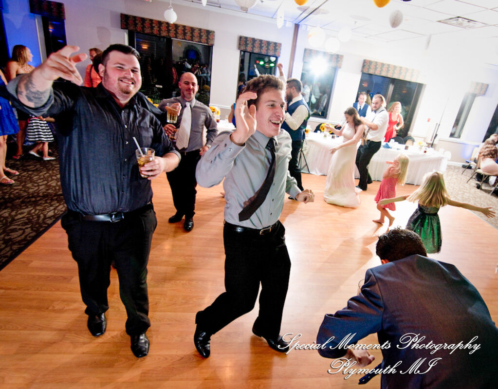 Rachael & Christopher at Warren Valley Golf Club Dearborn Heights MI wedding photography
