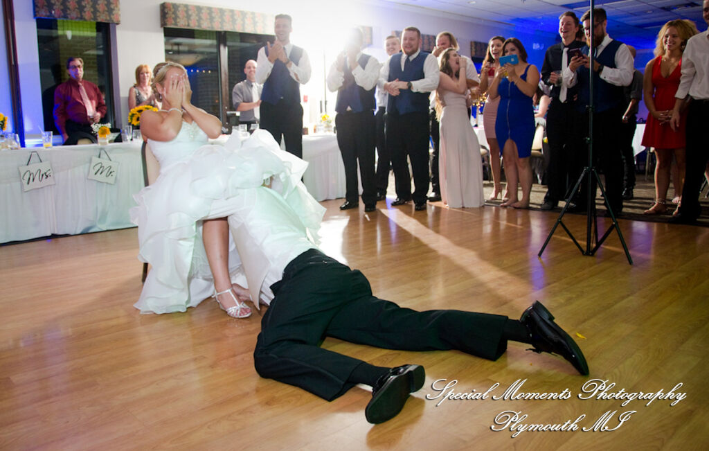 Rachael & Christopher at Warren Valley Golf Club Dearborn Heights MI wedding photography