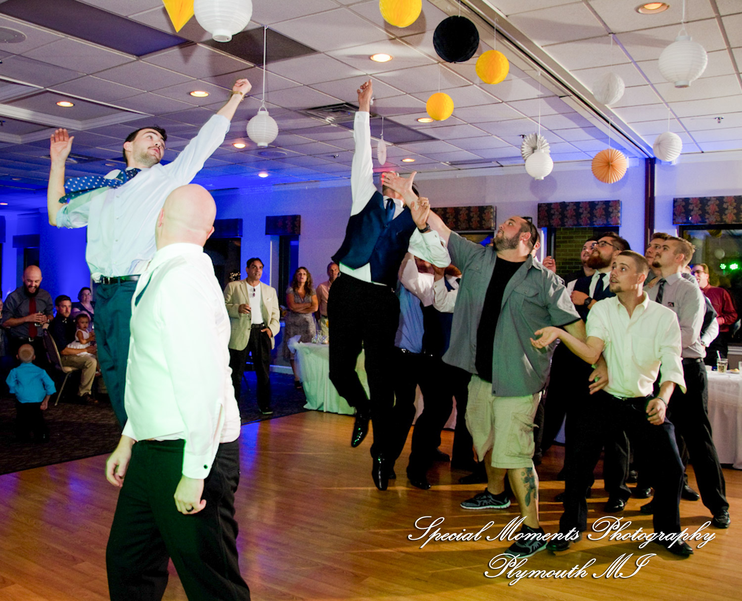Rachael & Christopher at Warren Valley Golf Club Dearborn Heights MI wedding photography