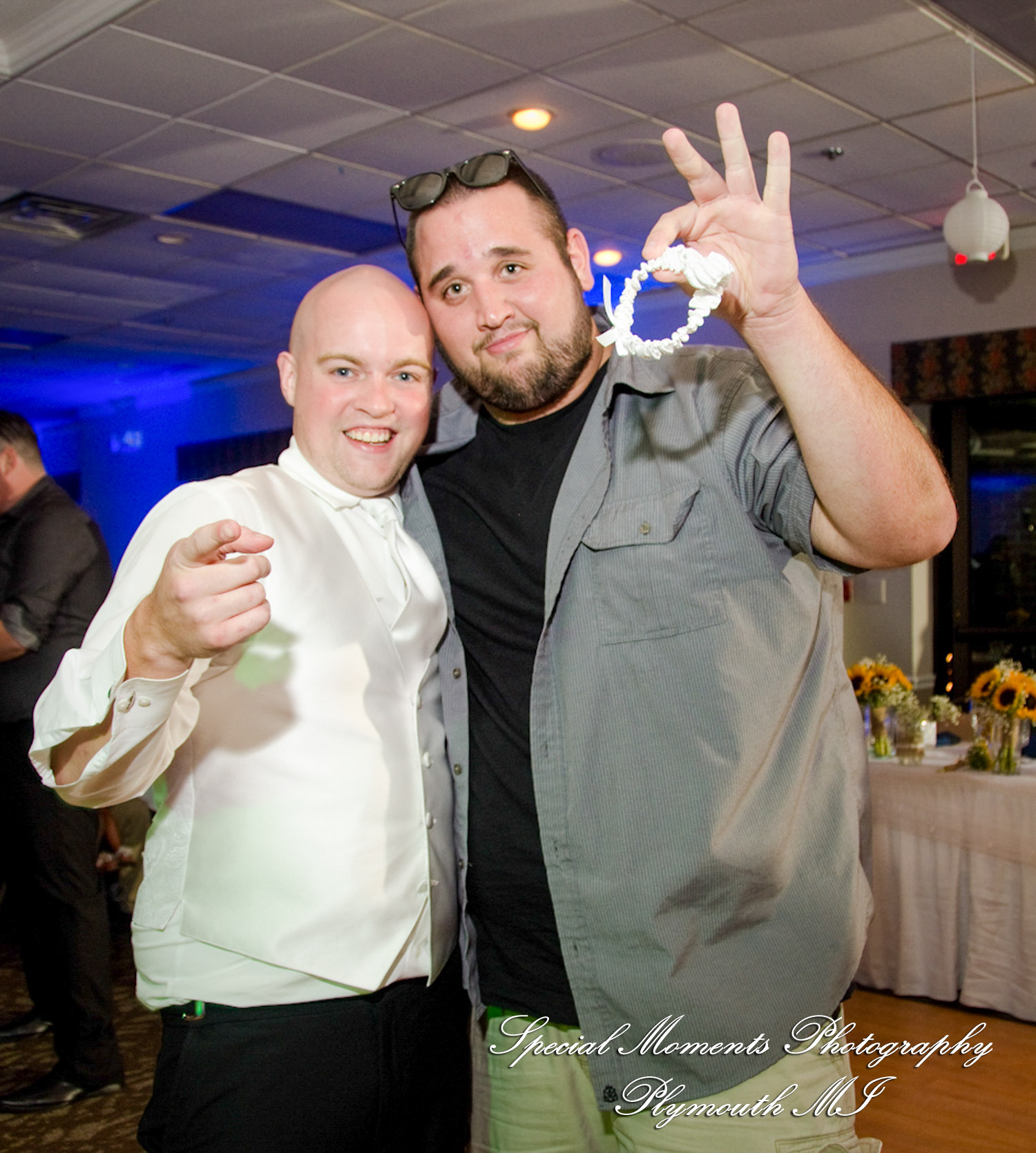 Rachael & Christopher at Warren Valley Golf Club Dearborn Heights MI wedding photography