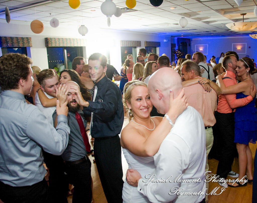 Rachael & Christopher at Warren Valley Golf Club Dearborn Heights MI wedding photography