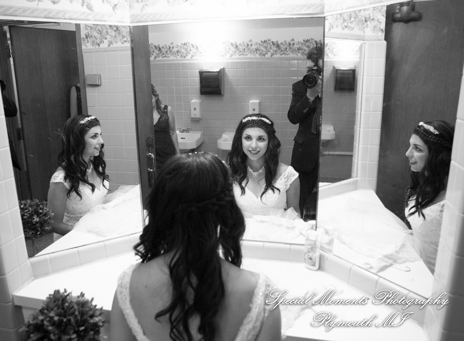 David & Cathy at St. Clare of Montefalco Grosse Pointe Park MI wedding photography