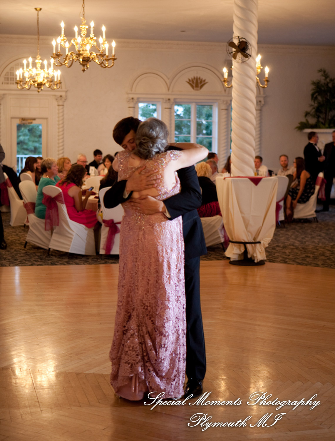 David & Cathy at Blossom Heath Inn St. Clair Shores MI wedding photography