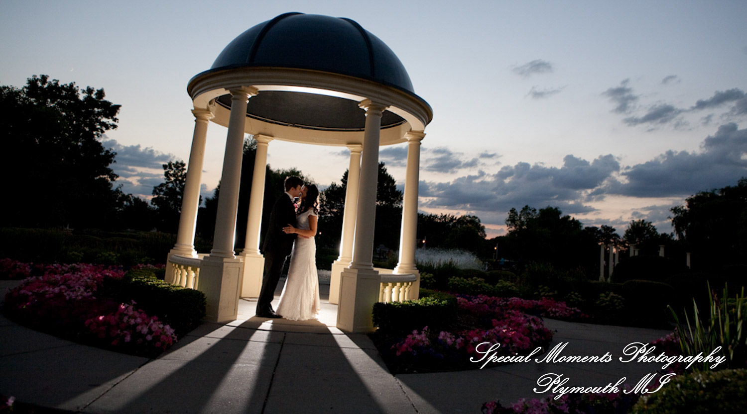 David & Cathy at Blossom Heath Inn St. Clair Shores MI wedding photography