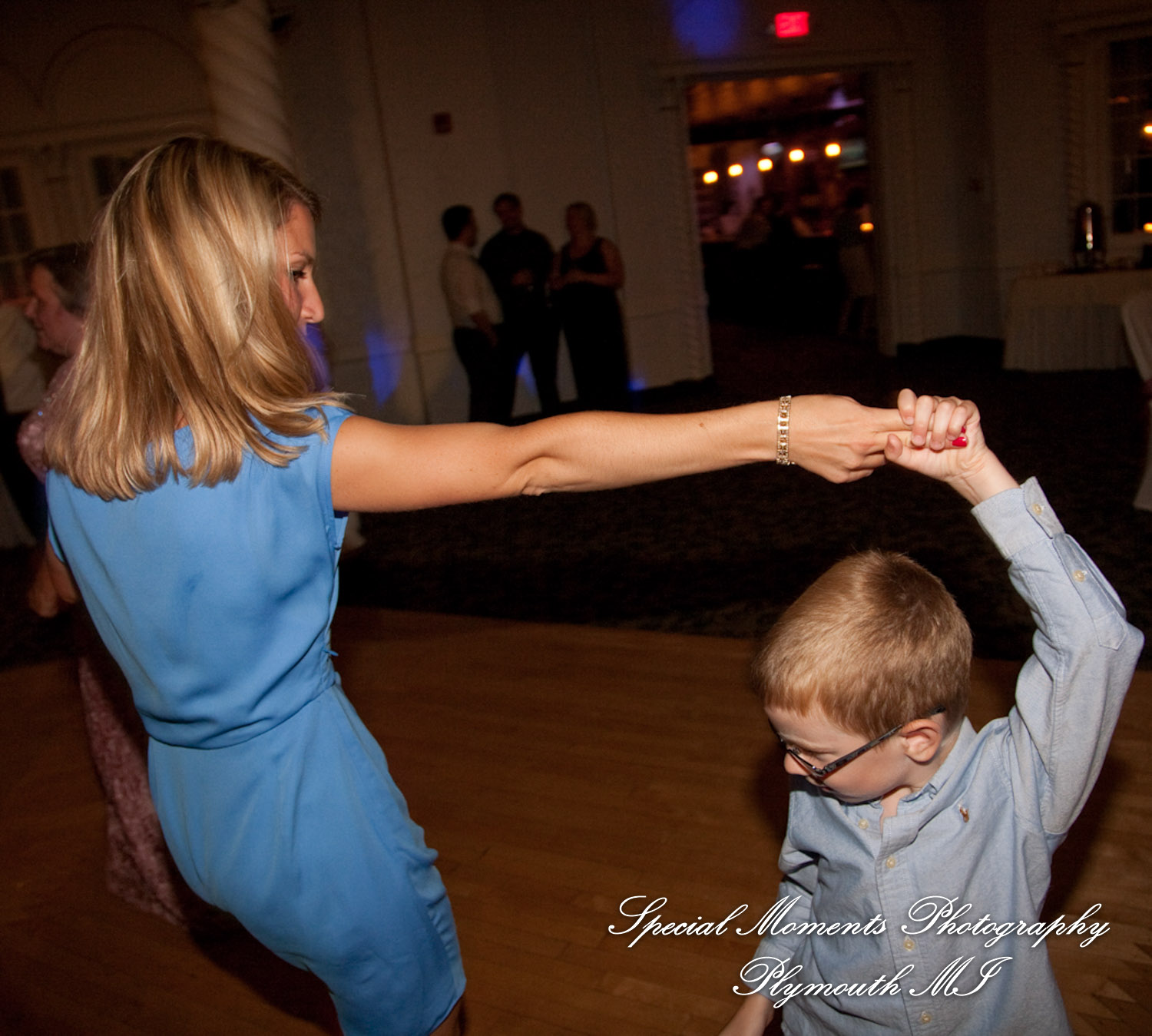 David & Cathy at Blossom Heath Inn St. Clair Shores MI wedding photography