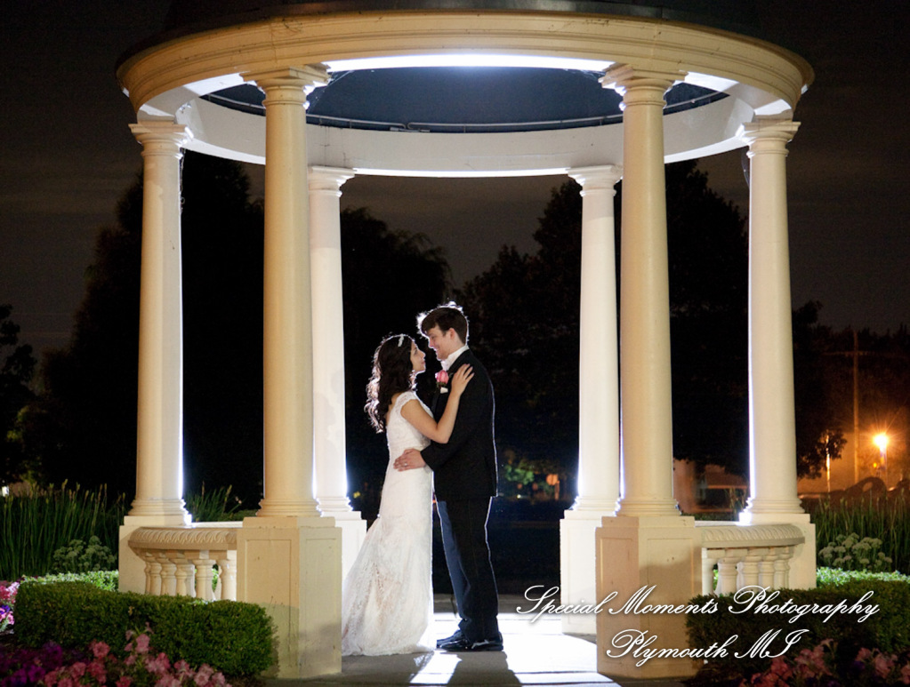 David & Cathy at Blossom Heath Inn St. Clair Shores MI wedding photography