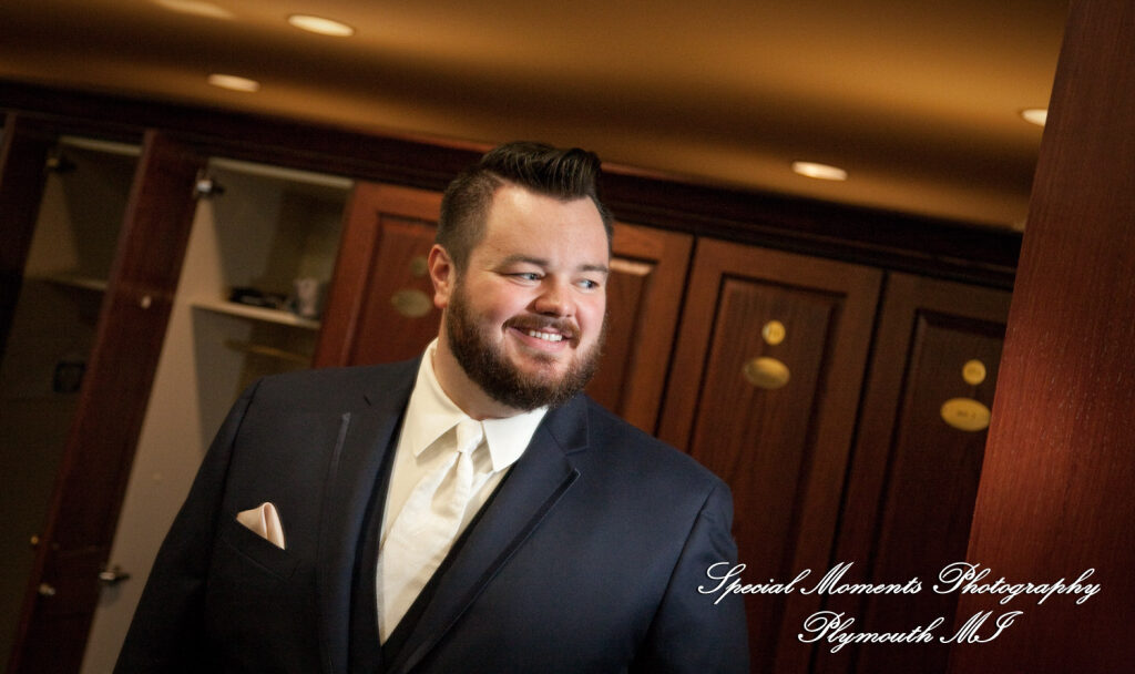 Marie & Steven at Warwick Hills Country Club Grand Blanc MI wedding photography