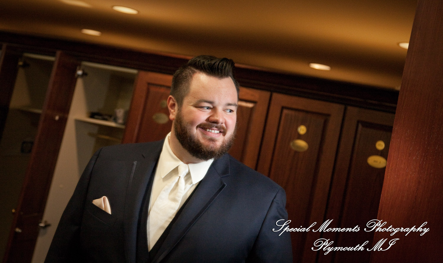 Marie & Steven at Warwick Hills Country Club Grand Blanc MI wedding photography
