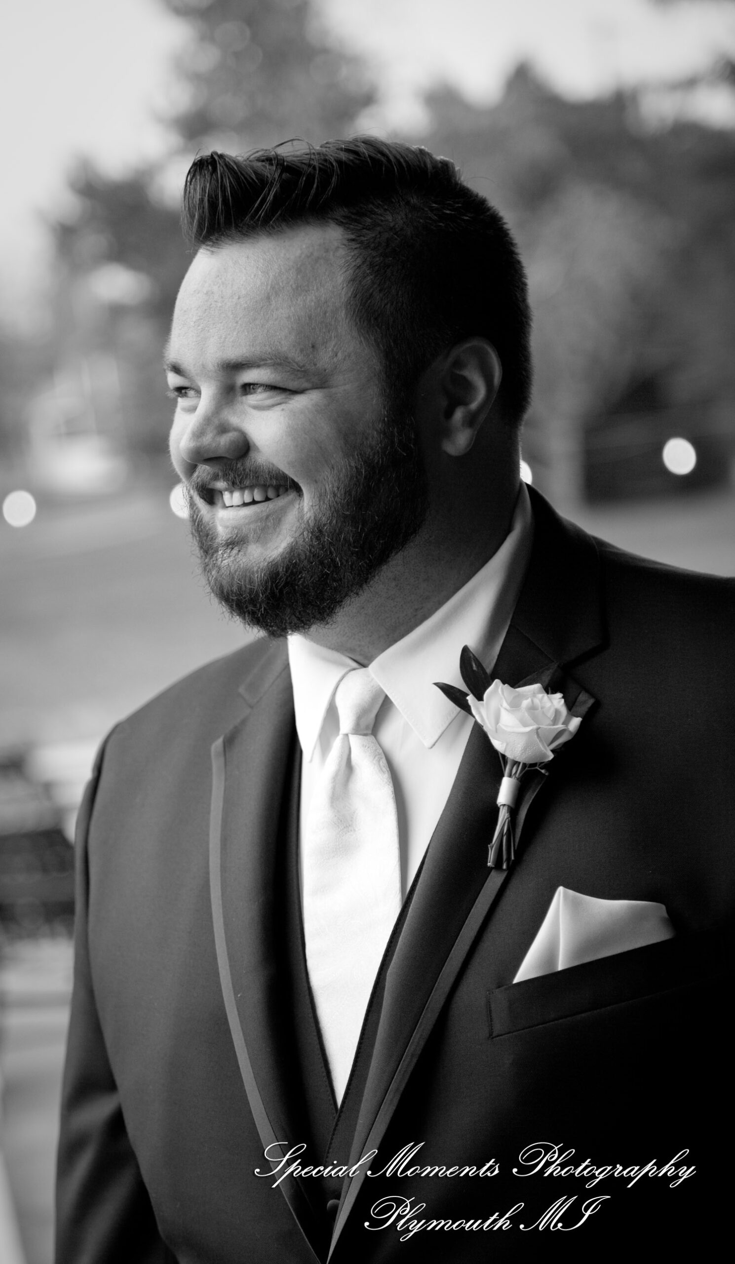 Marie & Steven at Warwick Hills Country Club Grand Blanc MI wedding photography