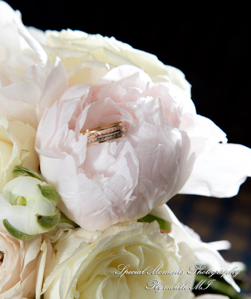 Marie & Steven at Warwick Hills Country Club Grand Blanc MI wedding photography