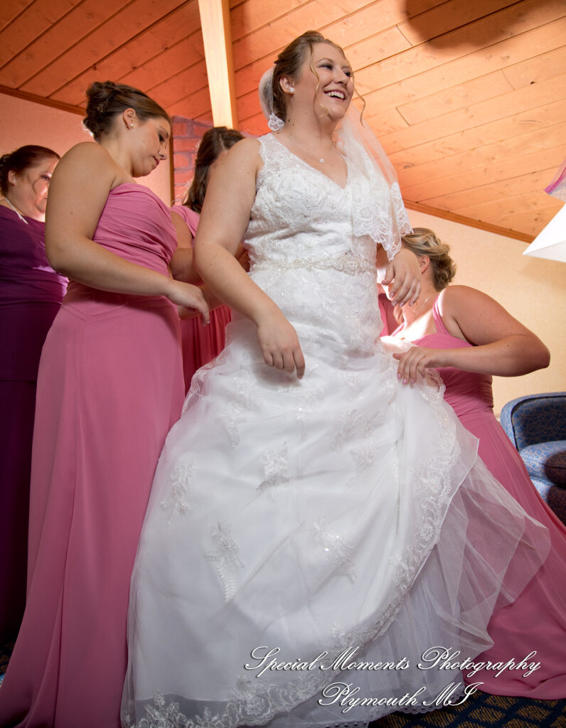 Marie & Steven at Warwick Hills Country Club Grand Blanc MI wedding photography