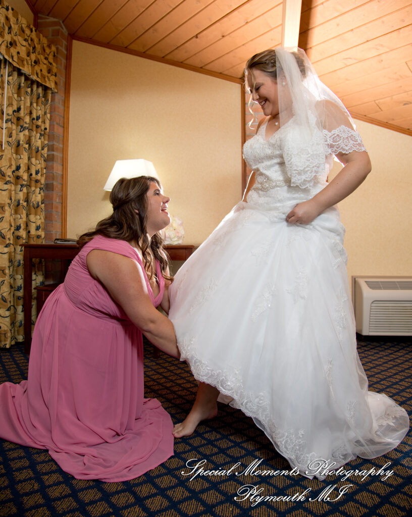 Marie & Steven at Warwick Hills Country Club Grand Blanc MI wedding photography