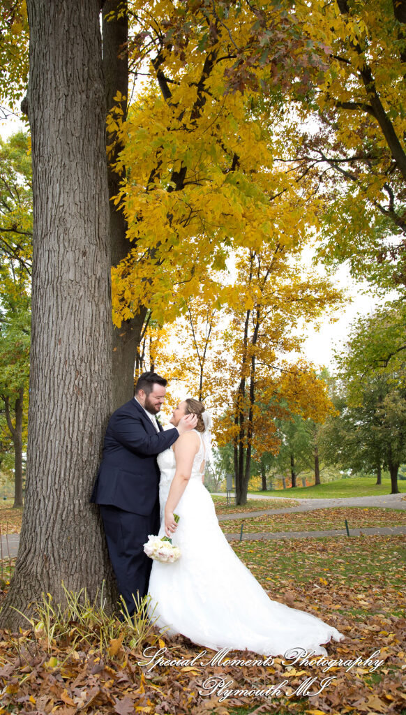 Marie & Steven at Warwick Hills Country Club Grand Blanc MI wedding photography