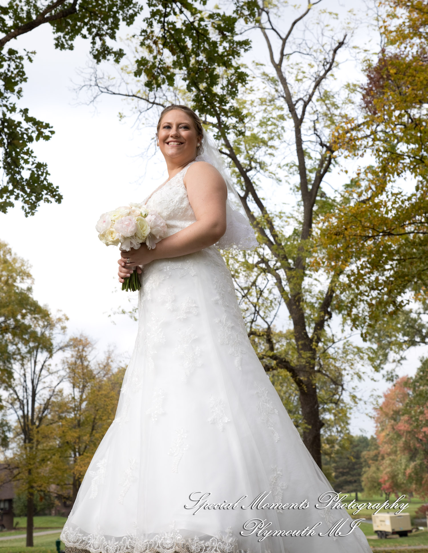 Marie & Steven at Warwick Hills Country Club Grand Blanc MI wedding photography