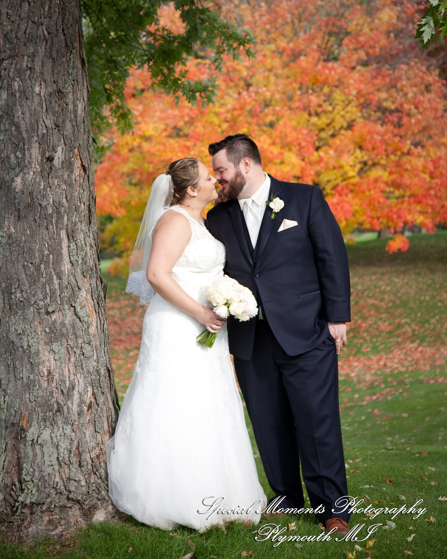 Marie & Steven at Warwick Hills Country Club Grand Blanc MI wedding photography