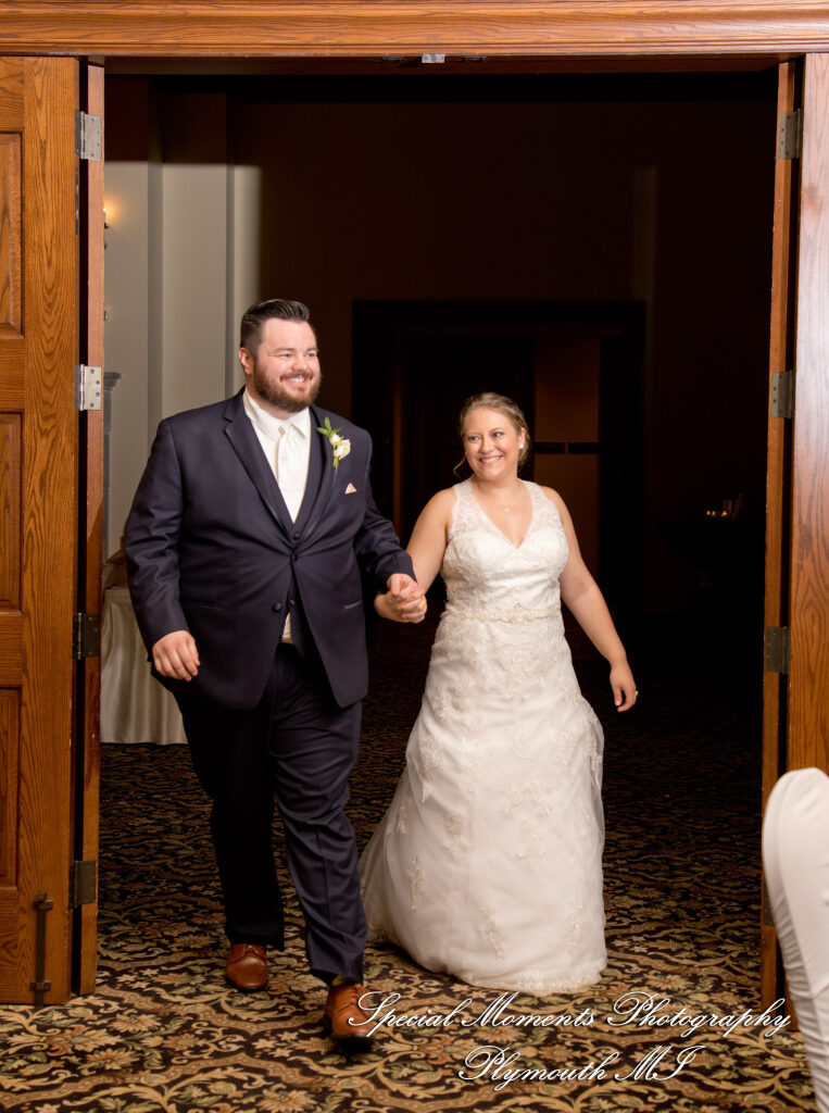 Marie & Steven at Warwick Hills Country Club Grand Blanc MI wedding photography