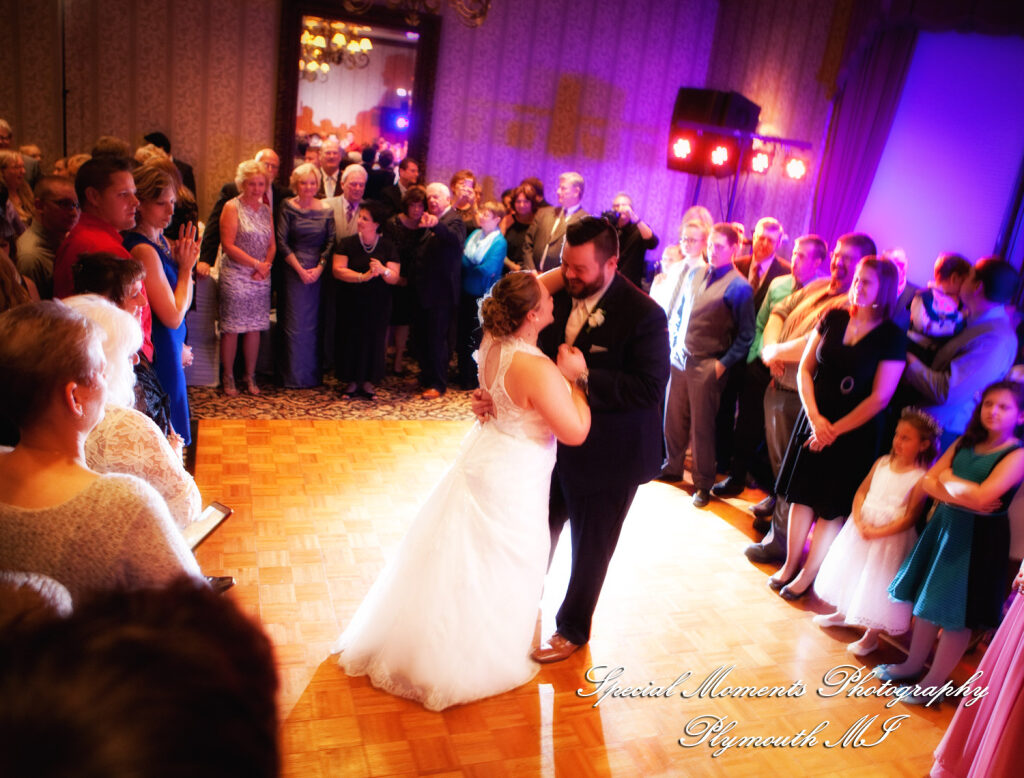 Marie & Steven at Warwick Hills Country Club Grand Blanc MI wedding photography