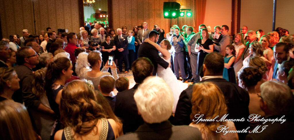 Marie & Steven at Warwick Hills Country Club Grand Blanc MI wedding photography