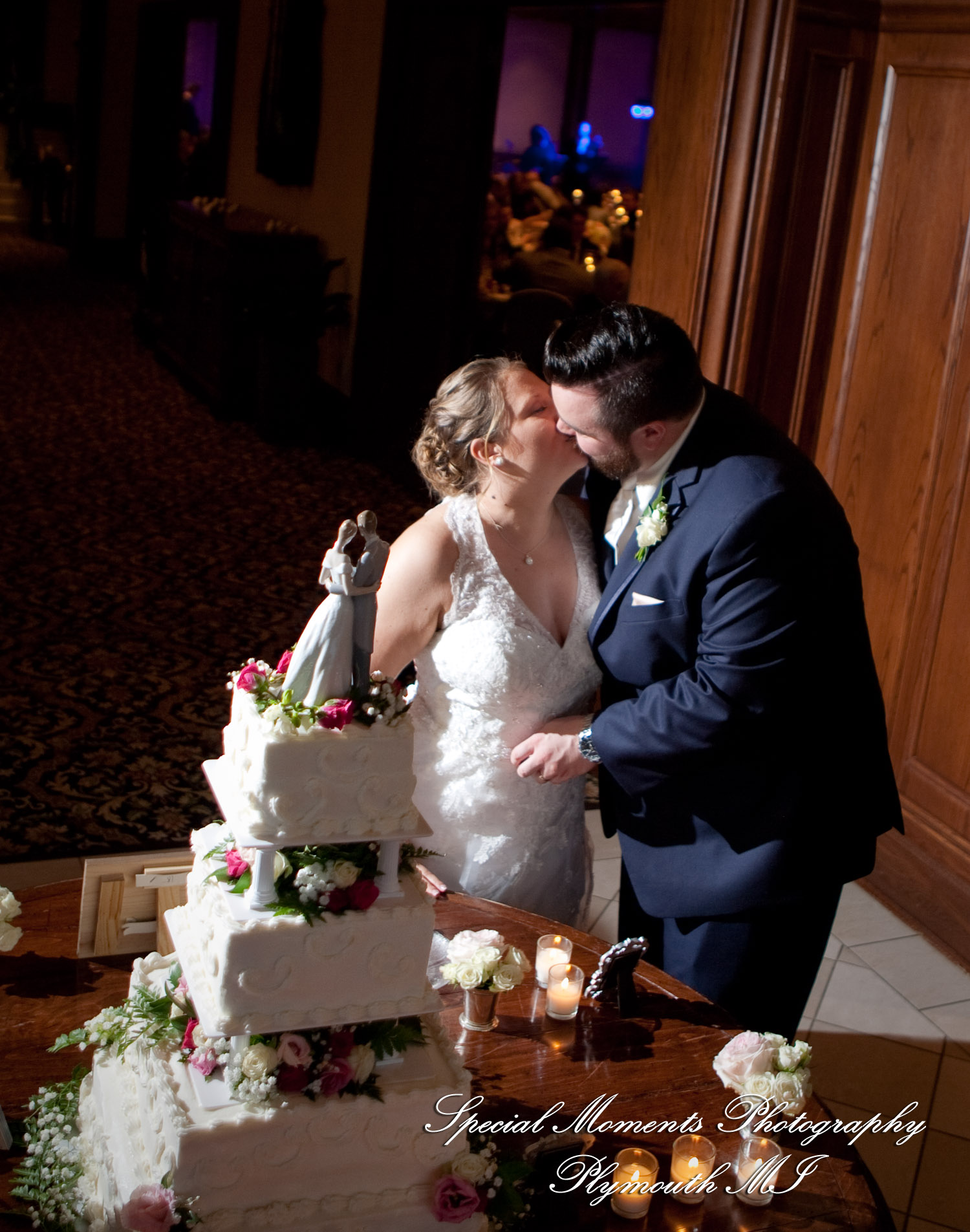 Marie & Steven at Warwick Hills Country Club Grand Blanc MI wedding photography