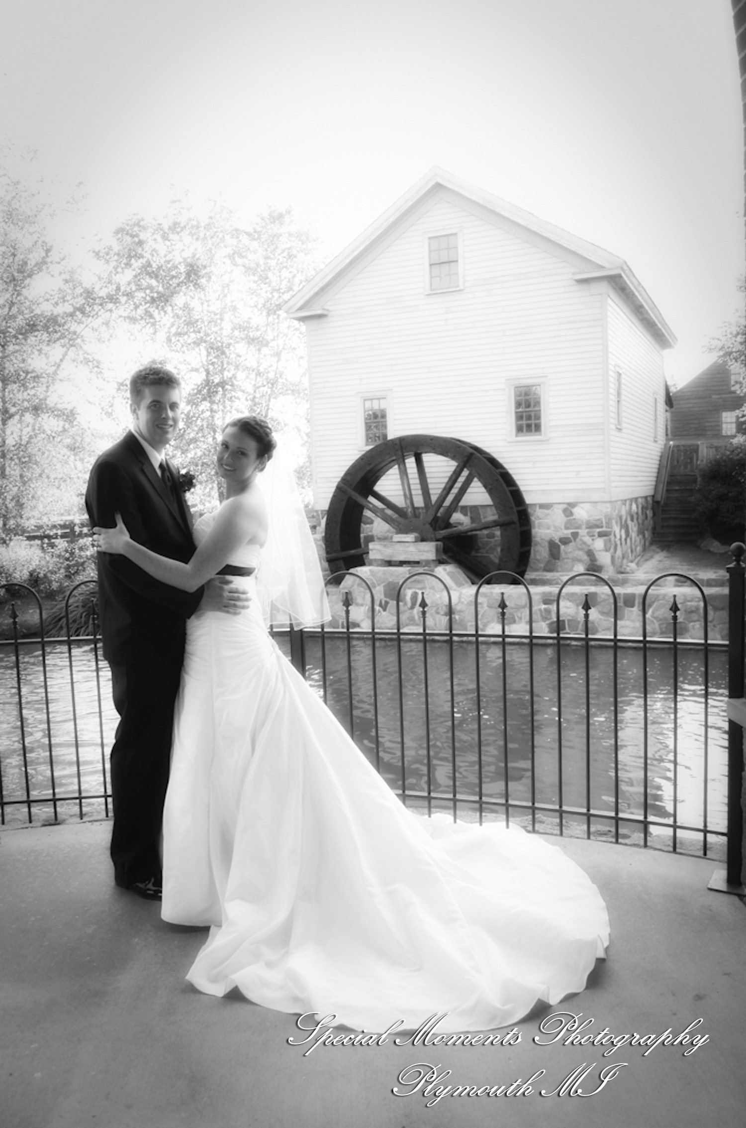 Holly & Christopher at Eagle Tavern Greenfield Village Dearborn MI wedding photography