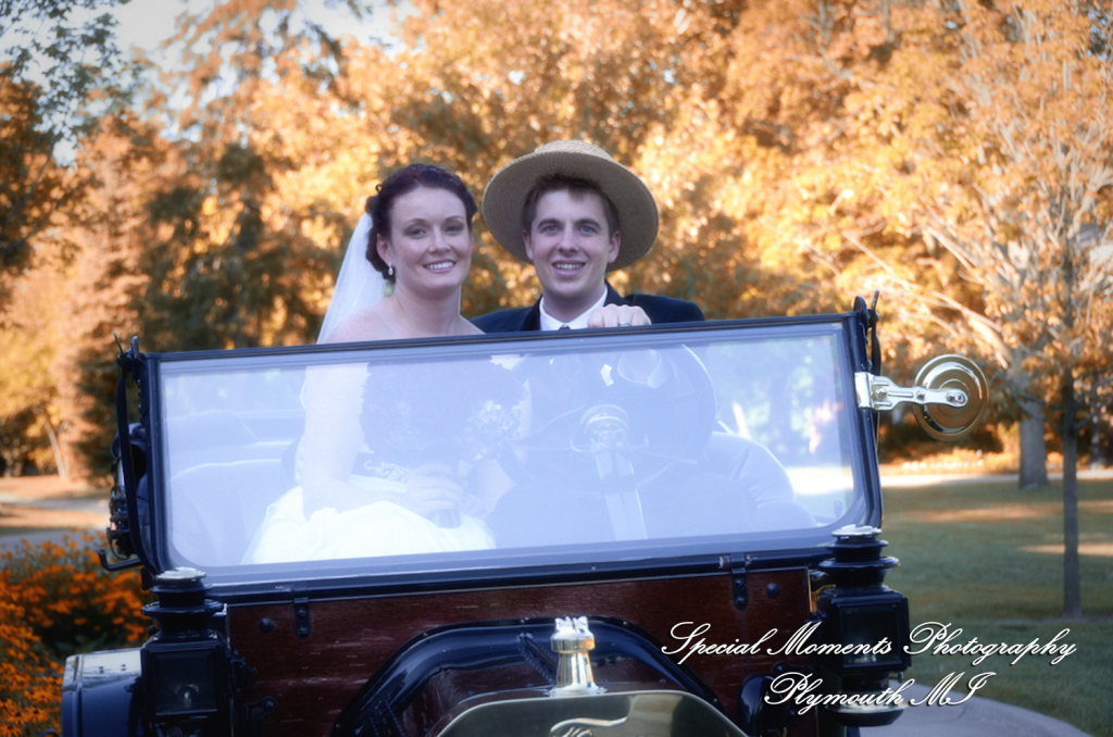 Holly & Christopher at Eagle Tavern Greenfield Village Dearborn MI wedding photography