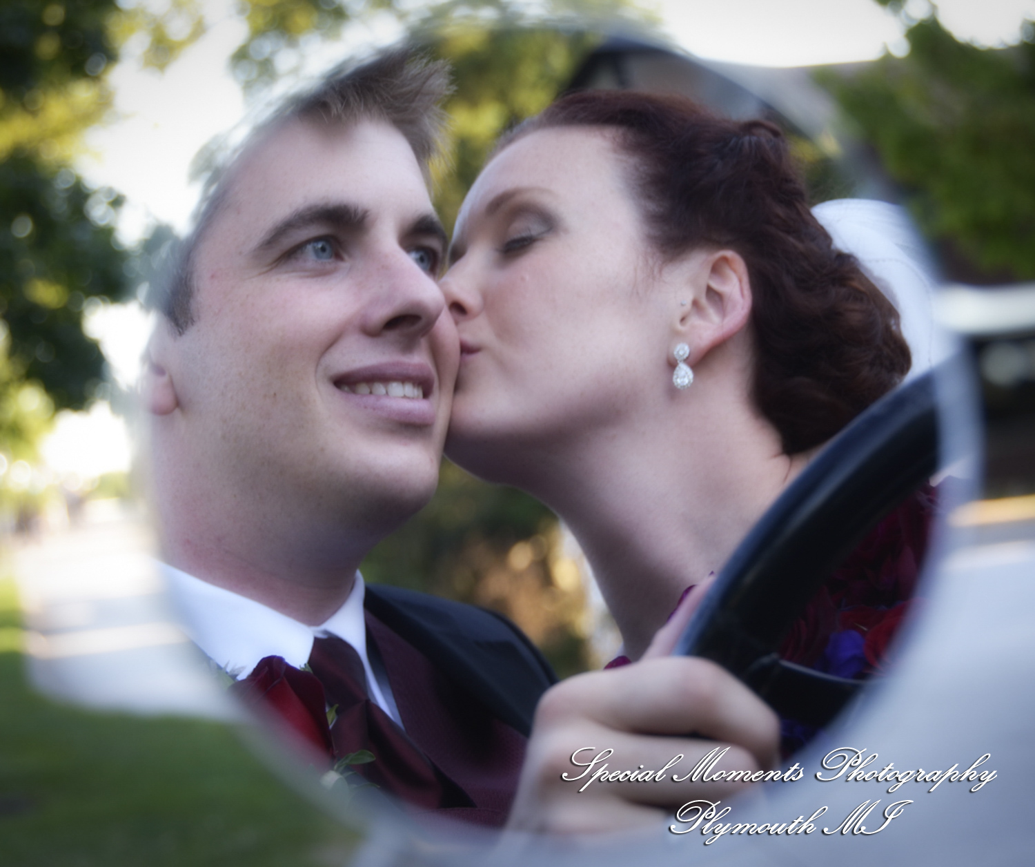 Holly & Christopher at Eagle Tavern Greenfield Village Dearborn MI wedding photography