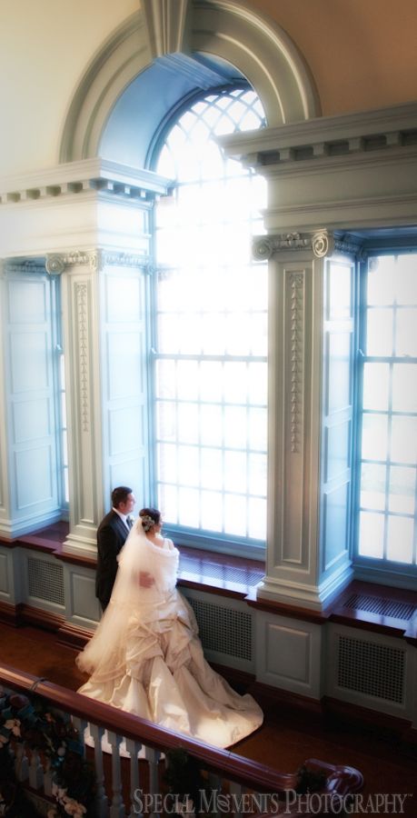 Henry Ford Museum Dearborn MI wedding photograph