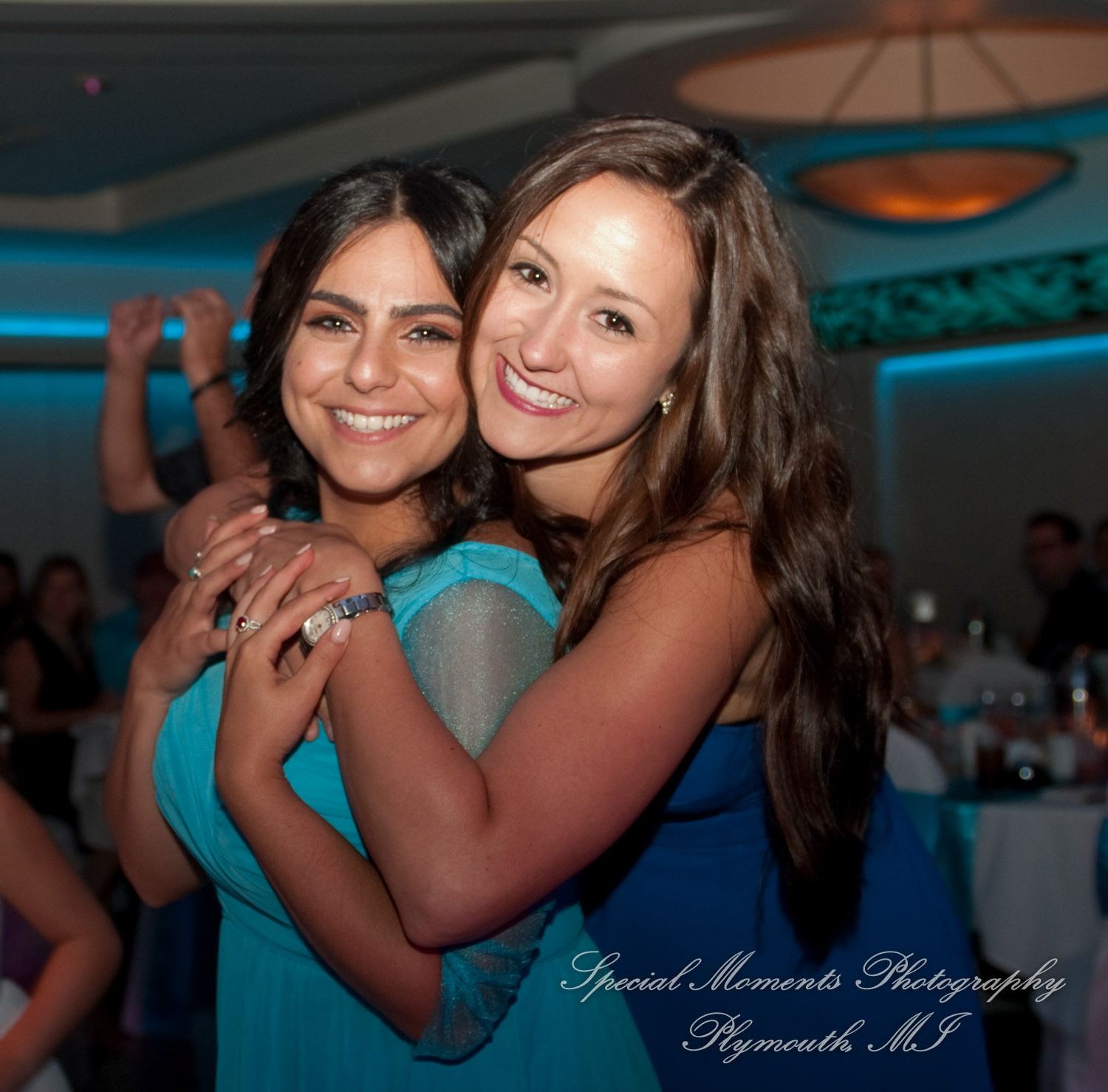 Arnaldo's Banquet Center Riverview MI wedding photograph