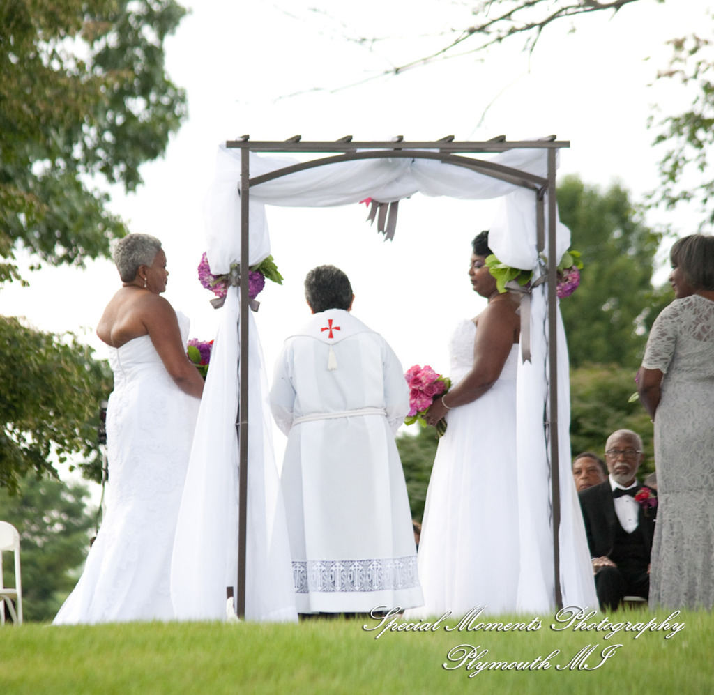 Robyn & Collette at Paint Creek Country Club Lake Orion MI LGBTQ wedding photography