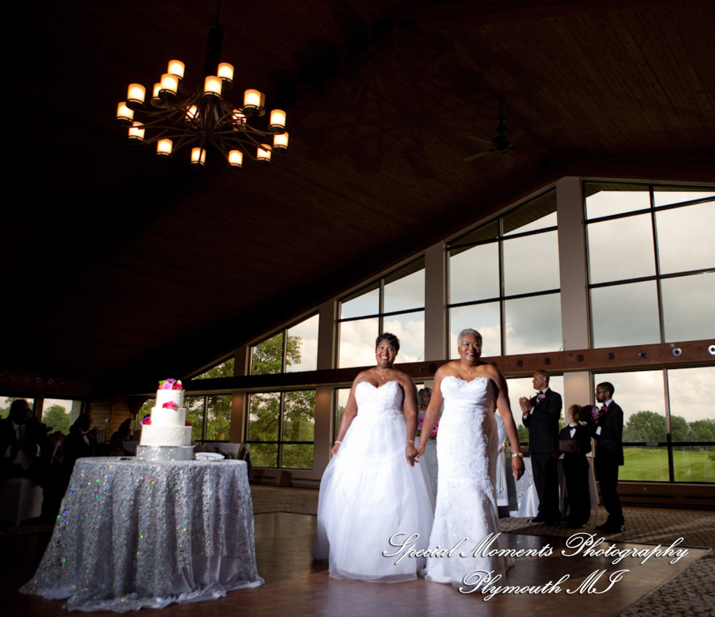 Robyn & Collette at Paint Creek Country Club Lake Orion MI LGBTQ wedding photography