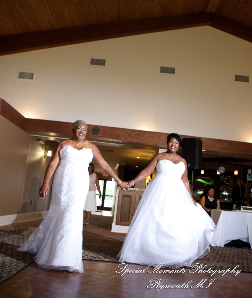 Robyn & Collette at Paint Creek Country Club Lake Orion MI LGBTQ wedding photography