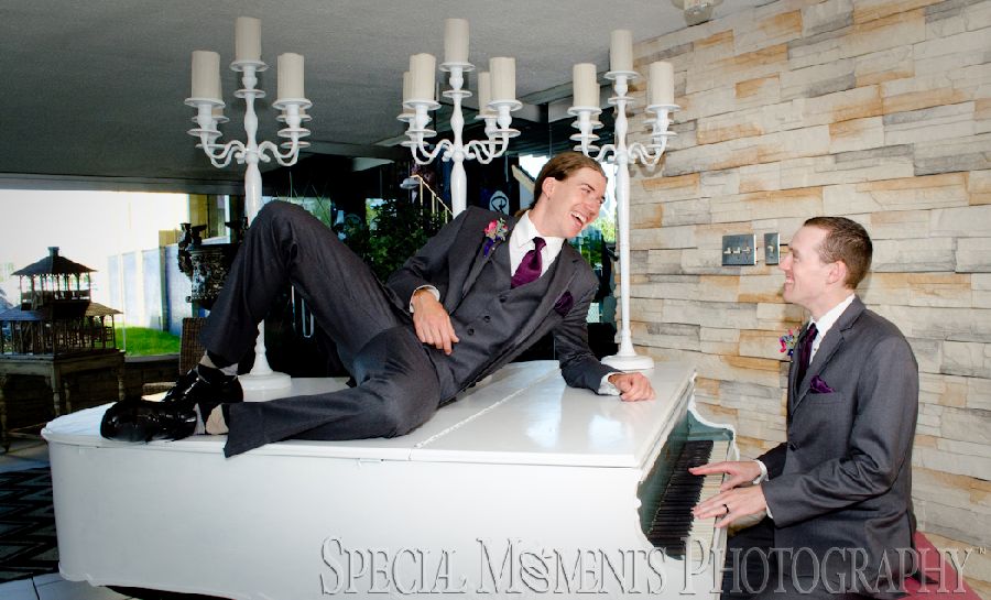 Roostertail Distinctive Catering Detroit MI wedding photograph