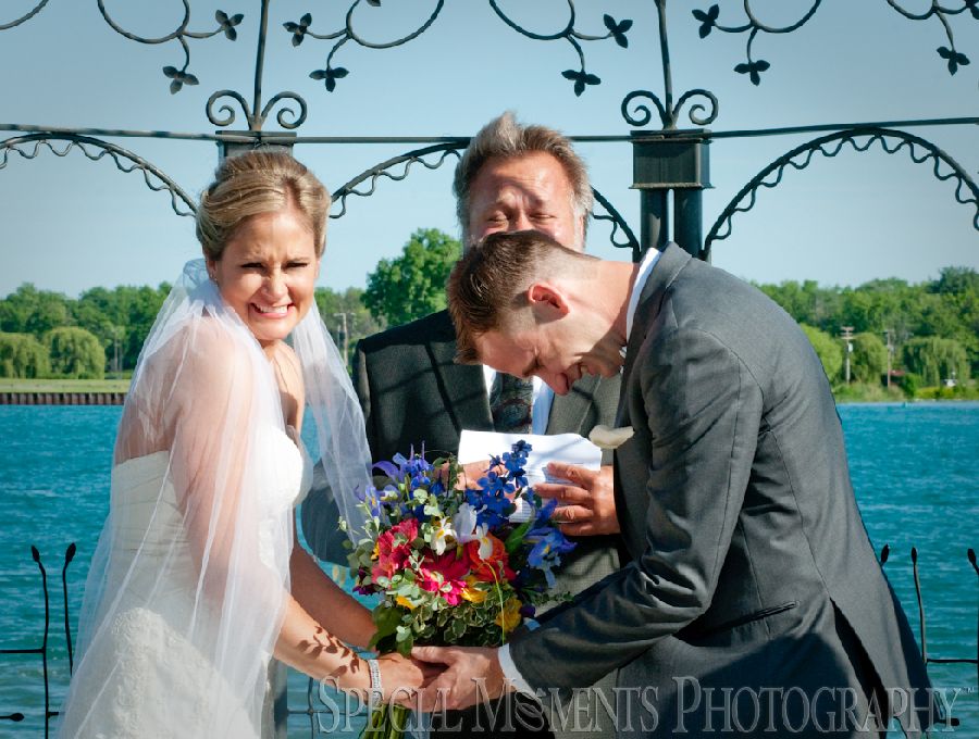 Roostertail Distinctive Catering Detroit MI wedding photograph