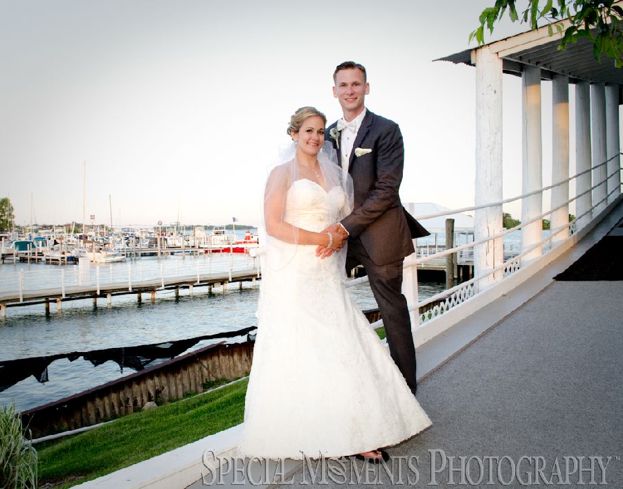 Roostertail Distinctive Catering Detroit MI wedding photograph