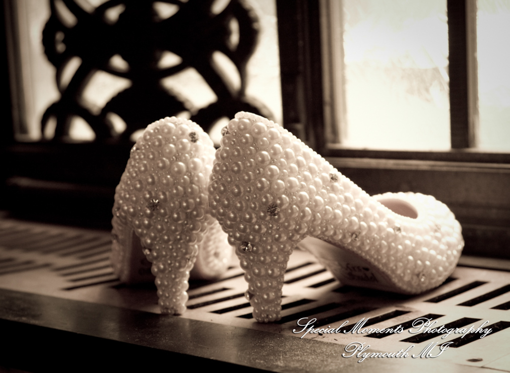 Heather & Marcin at National Shrine of the Little Flower Royal Oak MI wedding photography