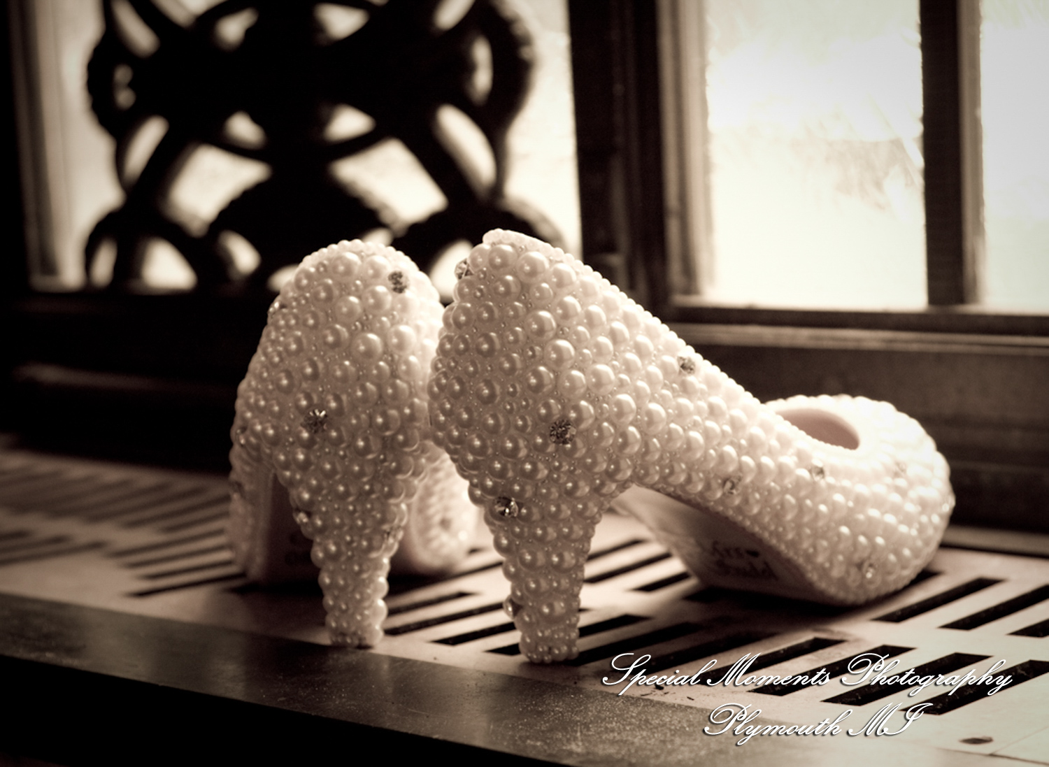 Heather & Marcin at National Shrine of the Little Flower Royal Oak MI wedding photography
