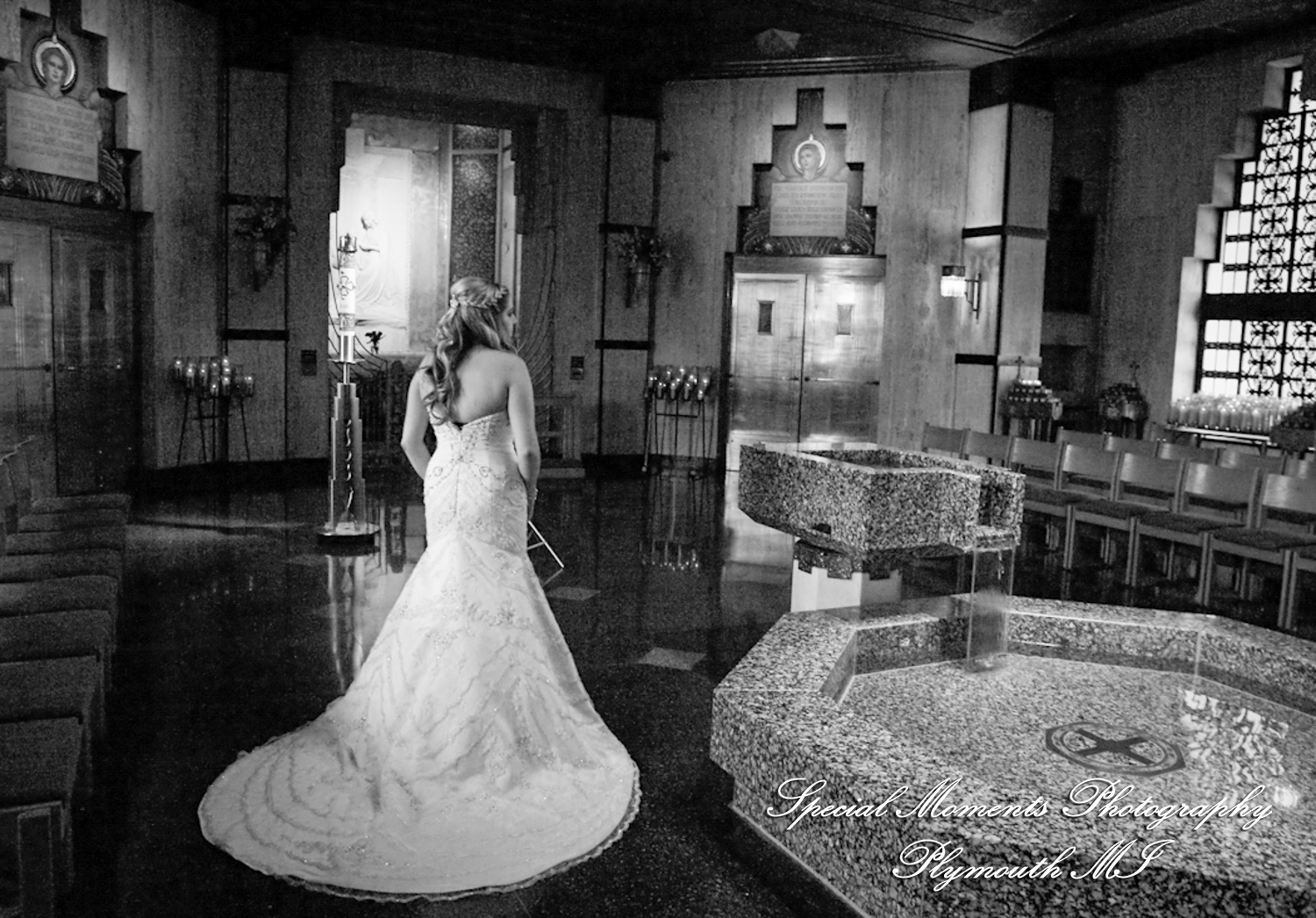 Heather & Marcin at National Shrine of the Little Flower Royal Oak MI wedding photography